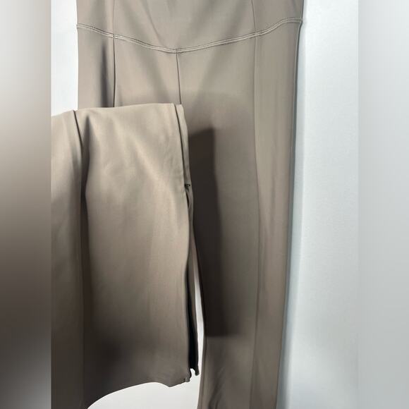 Calia Journey Collection High Rise Sculpt Flare Pant Long Length - Picture 3 of 4